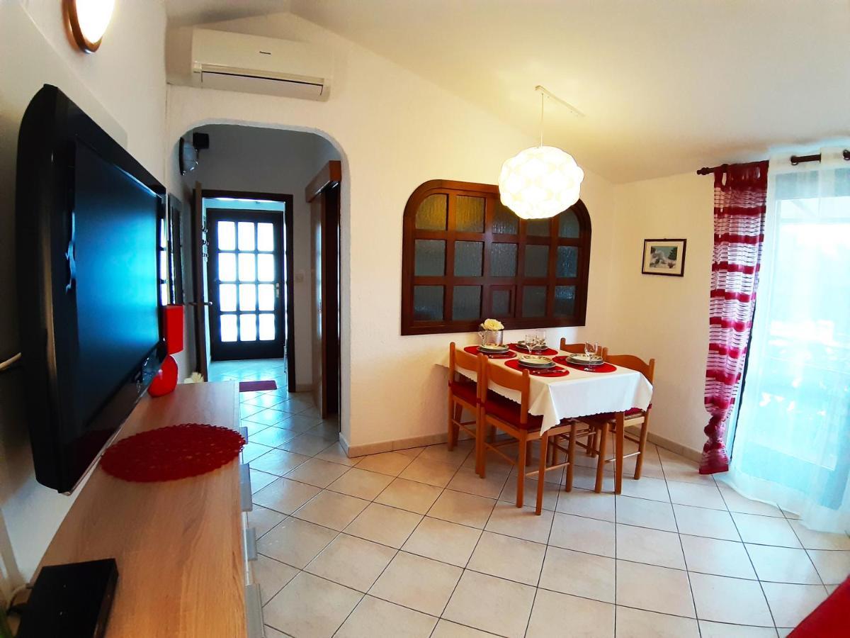 Apartments Zrinka 793 Poreč Buitenkant foto