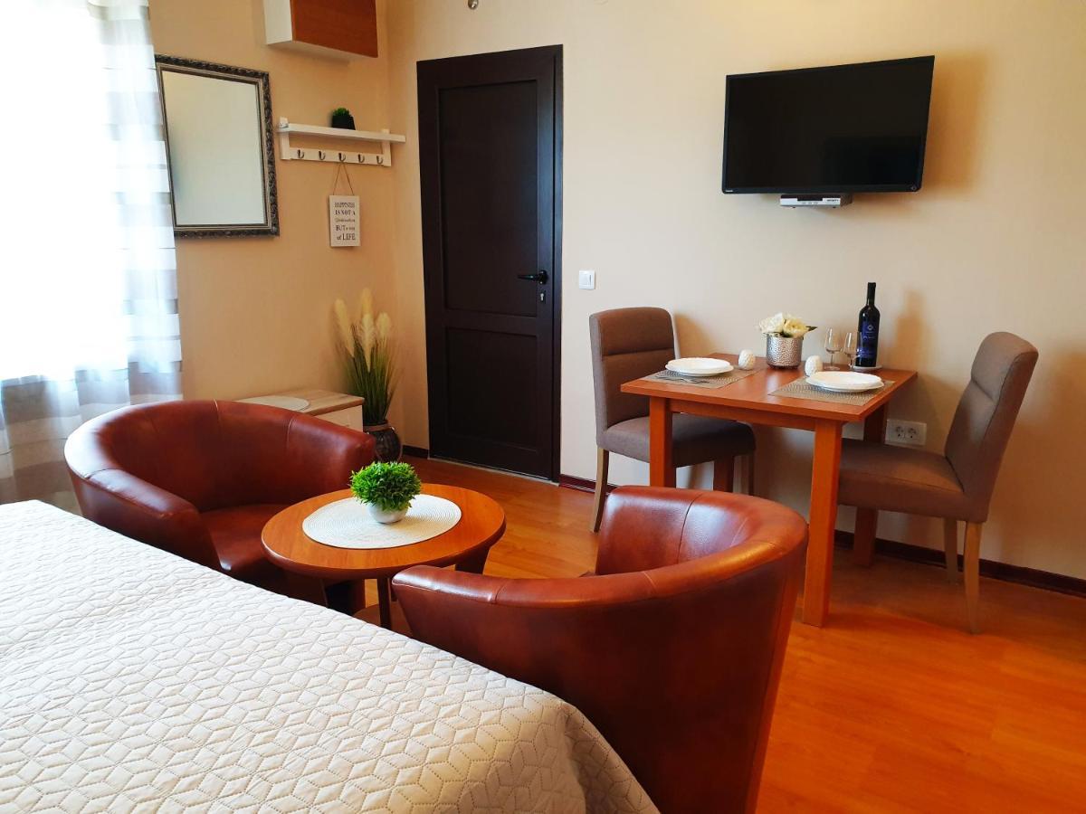 Apartments Zrinka 793 Poreč Buitenkant foto